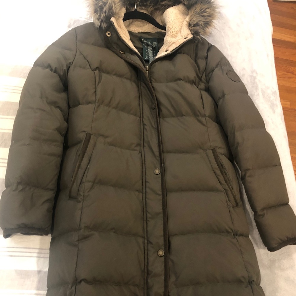 Hooded down coat